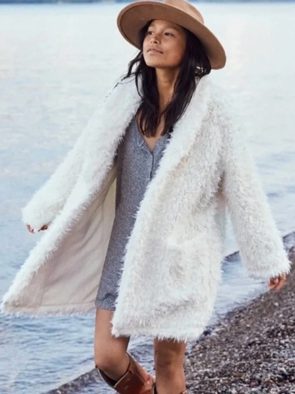Aerie White Faux Fur Shaggy Oversized Teddy Jacket Open Front Size Small